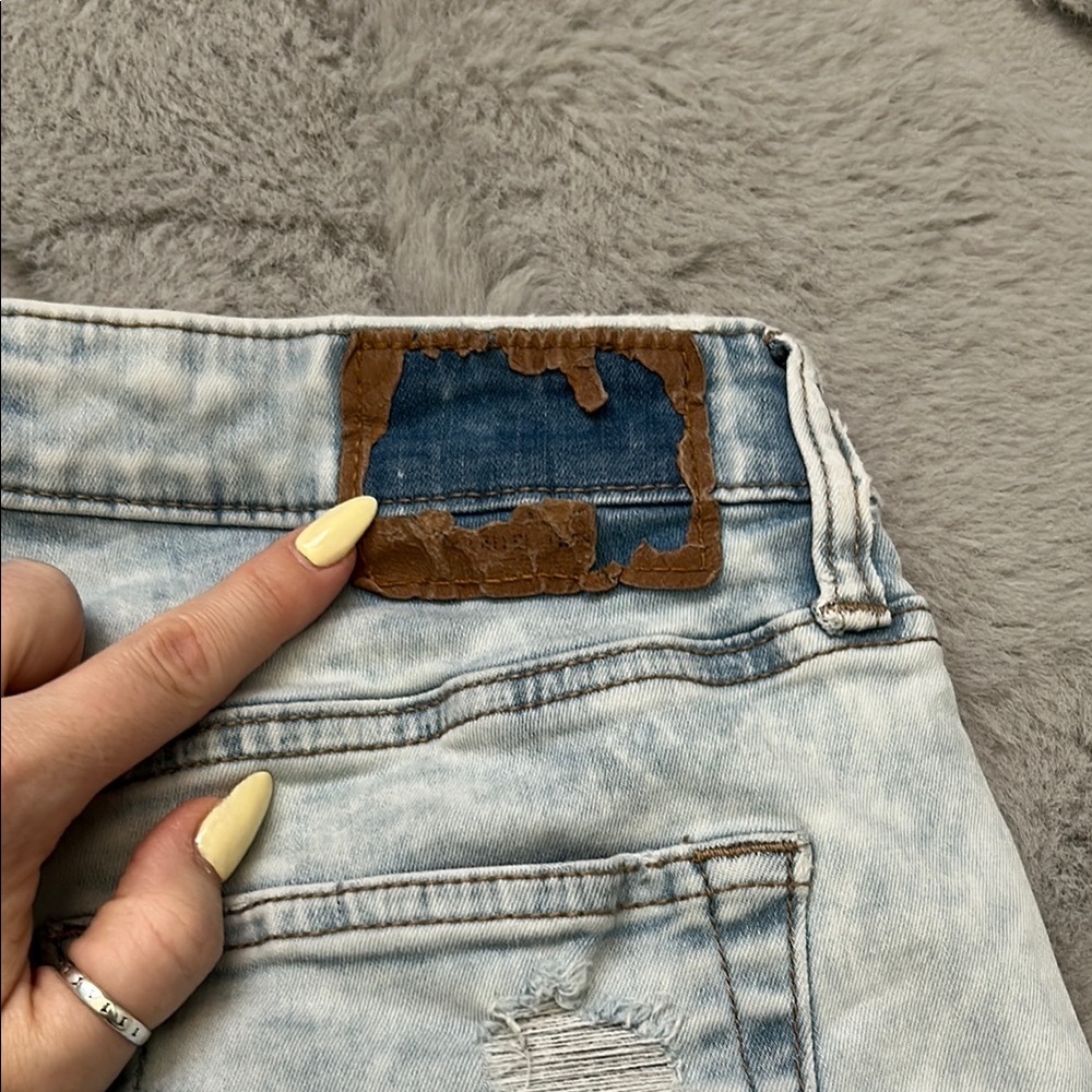 **LAST CHANCE!! American Eagle Outfitters Men’s Slim Cut Distressed Jeans - Picture 13 of 14